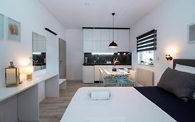Studioapartment Black & White